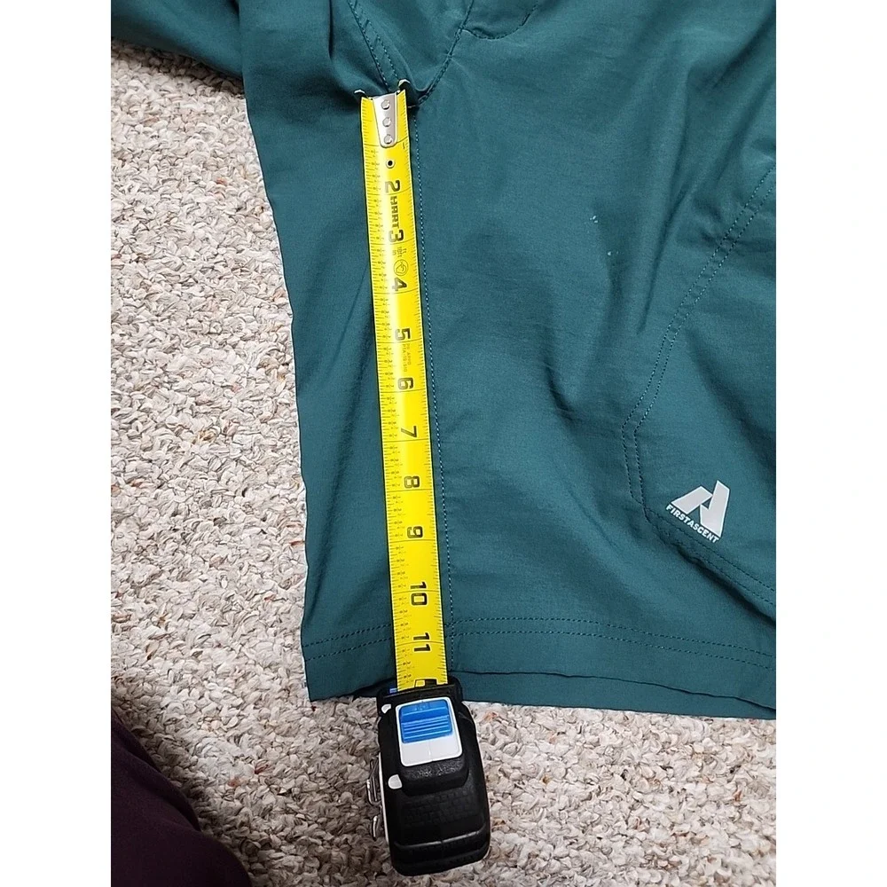 Eddie Bauer First Ascent Guide Shorts Mens 42 Green Hiking Technical Utility**‎